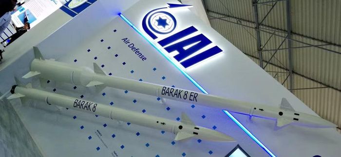 Các hệ thống phòng không thuộc dòng Barak của Israel đang được nhiều quốc gia trên thế giới tin tưởng đặt mua, tổ hợp này cùng với SPYDER là những vũ khí đánh chặn theo đánh giá là hàng đầu thế giới hiện nay.