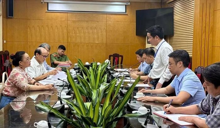 Bí thư Đảng ủy, Chủ tịch HĐND phường Thanh Xuân Nguyễn Huy Cường chủ trì cuộc họp Ban chỉ đạo giải phóng mặt bằng