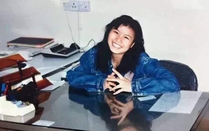 Bà Chu Quần Phi thời còn làm công nhân. Ảnh: VPC.