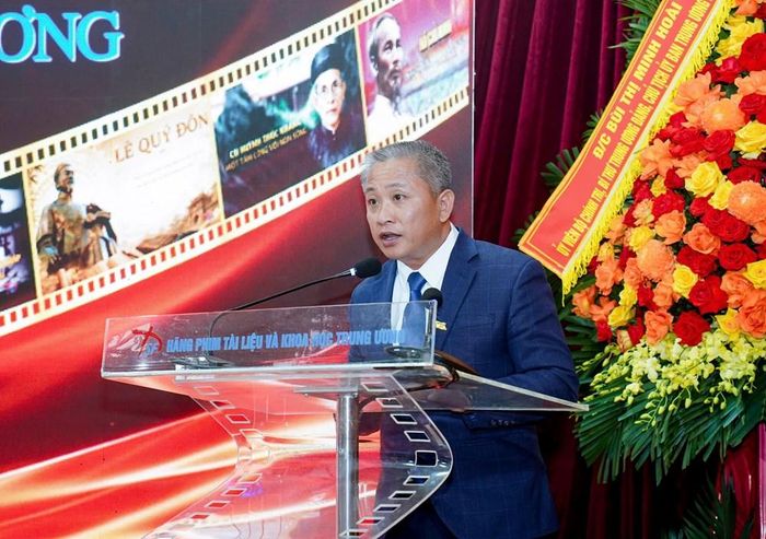 Chủ tịch Hãng phim Tài liệu và Khoa học Trung ương, NSƯT Nguyễn Quang Tuấn chia sẻ tại Lễ kỷ niệm