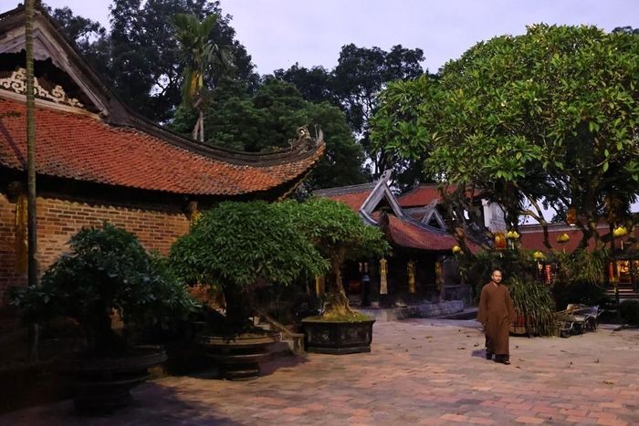 Chùa Vĩnh Nghiêm, còn được gọi là chùa Đức La, được công nhận là một trung tâm Phật giáo, nơi đào tạo tăng đồ cho cả nước, nơi phát tích Tam Tổ phái Thiền Trúc Lâm của Phật giáo Việt Nam. Ảnh: Minh Đức
