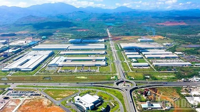 Một góc tại Khu công nghiệp Thaco Chu Lai nhìn từ trên cao. (Ảnh: ANH QUÂN)
