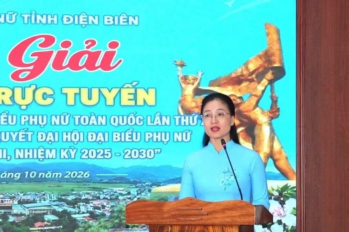 Bà Pờ Diệu Ninh, Chủ tịch Hội Liên hiệp Phụ nữ tỉnh Điện Biên phát biểu tại lễ tổng kết, trao giải cuộc thi. (Ảnh: LÊ LAN)