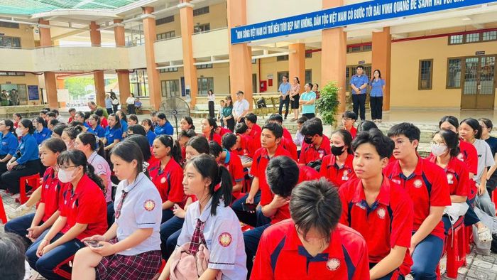 Công an Thành phố Hồ Chí Minh và các địa phương phối hợp triển khai nhiều hoạt động tuyên truyền tác hại của ma túy để người trẻ nhận biết và nâng cao nhận thức phòng ngừa. (Ảnh: CTV)