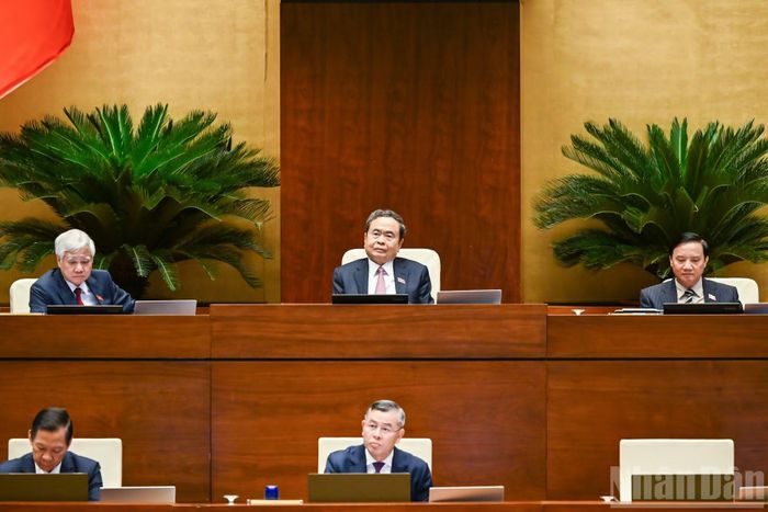 Chủ tịch Quốc hội Trần Thanh Mẫn, các Phó Chủ tịch Quốc hội tại phiên họp. (Ảnh: DUY LINH)
