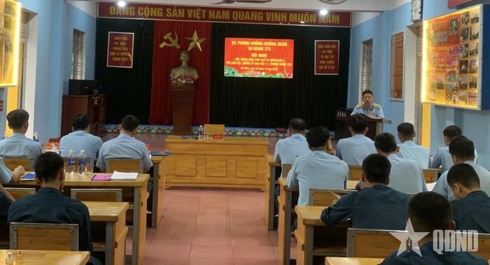 Đại đội 11 tổ chức hội nghị đối thoại dân chủ quý III năm 2026.