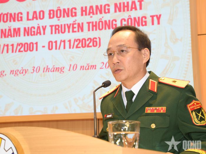 Thiếu tướng Đỗ Mạnh Khảm phát biểu tại buổi lễ.