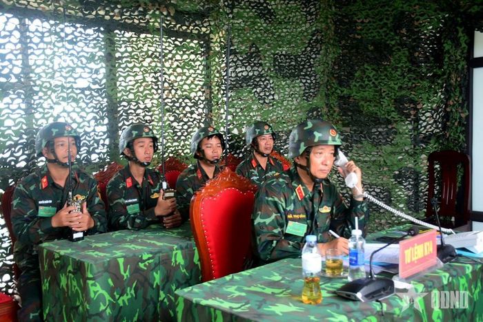 Trung tướng Hà Thọ Bình, Tư lệnh Quân khu 4 chỉ huy các lực lượng tham gia diễn tập thực binh.