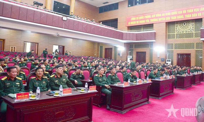 Các đại biểu tham dự hội nghị.