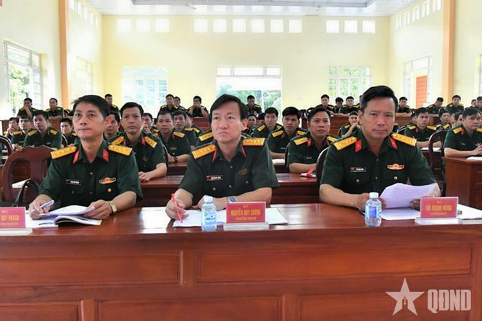 Các đại biểu dự khai mạc tập huấn.