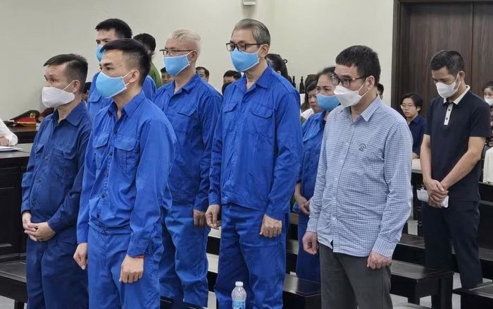 Các bị cáo tại phiên tòa.