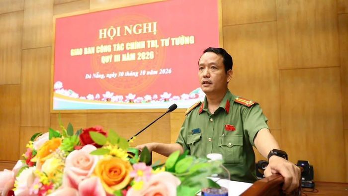 Đại diện công an các đơn vị, địa phương phát biểu tại hội nghị