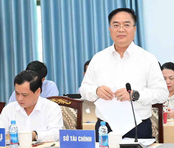 Giám đốc Sở Tài chính Hoàng Vũ Thảnh phát biểu tại buổi làm việc. Ảnh: VIỆT DŨNG