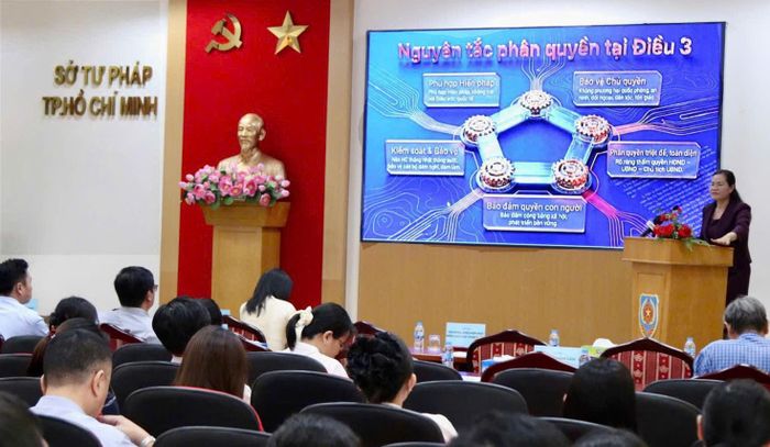 Các đại biểu tham dự hội nghị tập huấn triển khai Luật Phát triển đô thị và các văn bản thi hành. Ảnh: SONG MAI