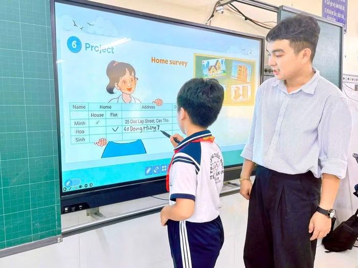 Tiết học tiếng của học sinh Trường Tiểu học Trần Văn Ơn.