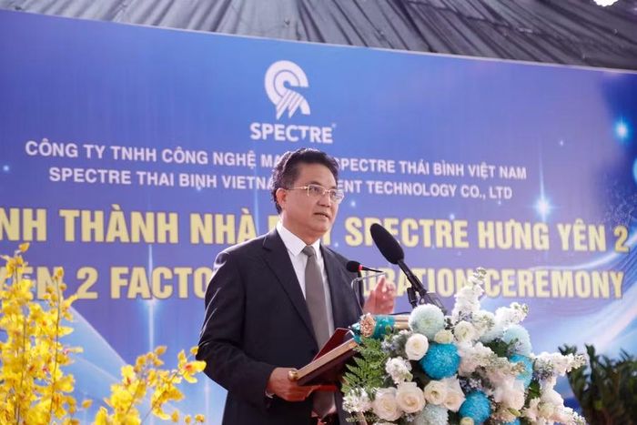 Ông Lê Quang Hòa, Phó Chủ tịch UBND tỉnh Hưng Yên phát biểu tại buổi lễ.