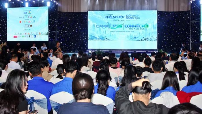 Quang cảnh lễ khai mạc Ngày hội khởi nghiệp và đổi mới sáng tạo.