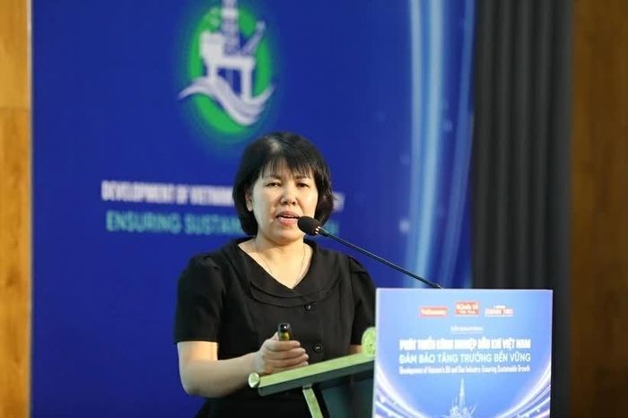 TS. Đặng Thị Thu Hoài cho rằng, bên cạnh nỗ lực của doanh nghiệp, việc tiếp tục hoàn thiện thể chế, chính sách và môi trường đầu tư nhằm khơi thông các nguồn lực phát triển ngành dầu khí là rất quan trọng. (Ảnh: Hồng Trà)