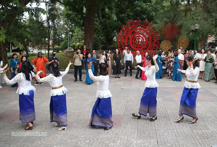 Các hoạt động trong khuôn khổ chương trình là dịp tăng cường giao lưu, kết nối văn hóa, góp phần thúc đẩy giao lưu nhân dân và quảng bá hình ảnh đất nước, con người Việt Nam tới cộng đồng quốc tế trong khuôn khổ Festival Trà quốc tế - Thái Nguyên năm 2026.