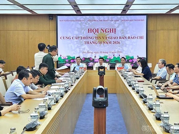 Quang cảnh Hội nghị cung cấp thông tin và giao ban báo chí tháng 10 năm 2026 ngày 30/10.