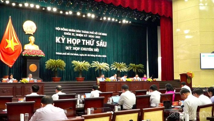 Toàn cảnh kỳ họp.