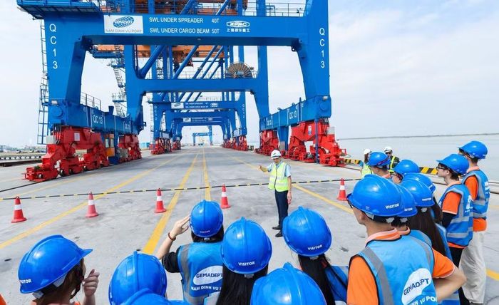 Thực tế tại một số trường đại học cho thấy tỷ lệ sinh viên tốt nghiệp loại giỏi, xuất sắc đang chiếm tỷ trọng đáng kể. Ảnh: DNU
