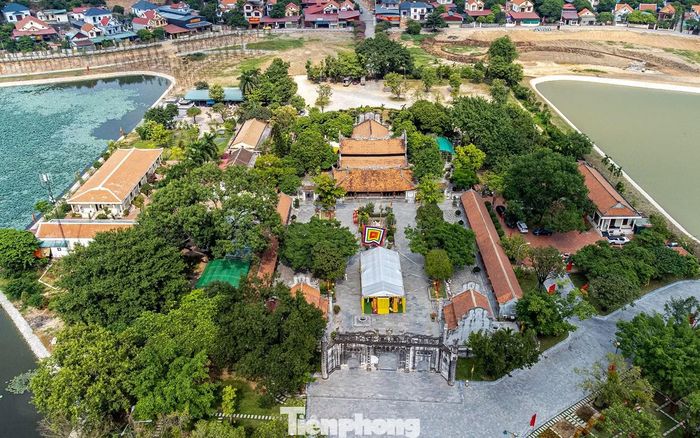 Đền Kiếp Bạc là một trong 12 di tích thành phần nằm trong quần thể Di sản văn hóa thế giới Yên Tử - Vĩnh Nghiêm - Côn Sơn, Kiếp Bạc được UNESCO ghi danh vào tháng 7/2025. Trong đó, tại Hải Phòng có 5 di tích thành phần, gồm chùa Côn Sơn, đền Kiếp Bạc, chùa Thanh Mai, chùa Nhẫm Dương và động Kính Chủ. Đền Kiếp Bạc là nơi thờ Anh hùng dân tộc Hưng Đạo Đại Vương Trần Quốc Tuấn.