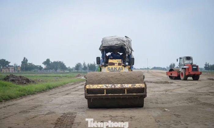 Bụi đã cơ bản giảm tại khu vực thi công.