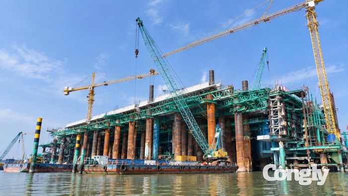 Hạ tầng kỹ thuật quy mô lớn đang được triển khai tại dự án cầu Trần Hưng Đạo.