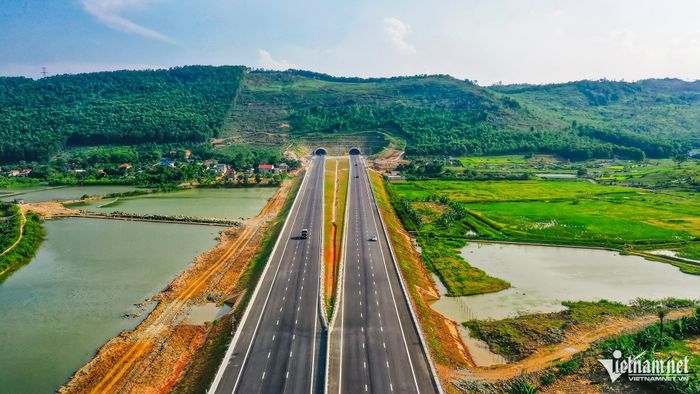 15 đoạn tuyến cao tốc Bắc - Nam được đề xuất đầu tư mở rộng theo phương thức PPP. Ảnh: Hoàng Hà