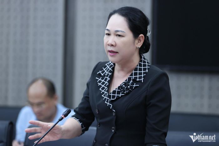 Thứ trưởng Nông Thị Hà đề nghị bổ sung nội dung quản lý, chỉ đạo đối với các trường học vào báo cáo công tác nội vụ, pháp luật.