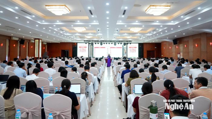 Toàn cảnh hội nghị tập huấn. Ảnh: Quang An