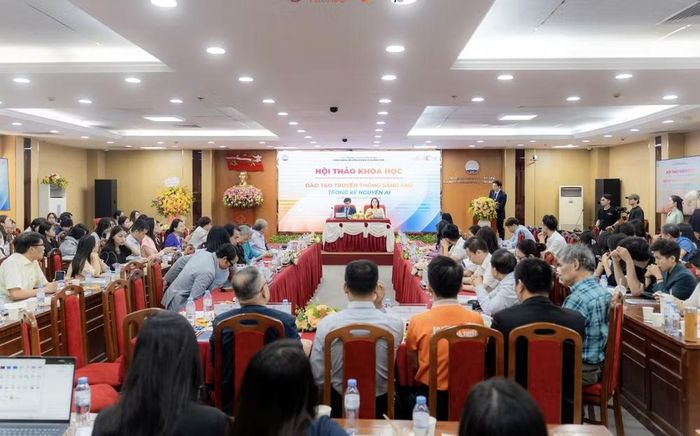 Hội thảo thu hút sự tham gia của đông đảo các chuyên gia trong lĩnh vực truyền thông. (Ảnh: Vietnam+)