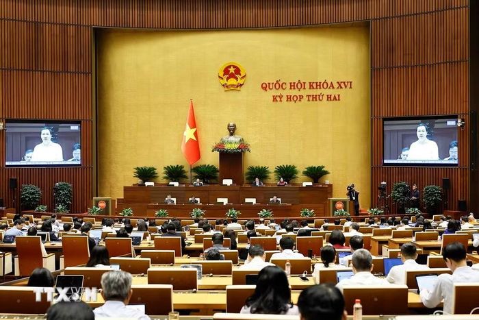Tiếp tục chương trình Kỳ họp thứ hai, Quốc hội khoá XVI, sáng 30/10/2026, Quốc hội thảo luận ở hội trường về dự án Luật Kinh doanh bất động sản (sửa đổi); Dự án Luật Thực hiện dân chủ ở cơ sở (sửa đổi). (Ảnh: Doãn Tấn/TTXVN)
