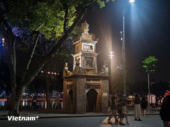 Tháp Hòa Phong - ngọn tháp gạch ba tầng với bốn vòm cửa cuốn (Báo Ân môn, Báo Nghĩa môn, Báo Đức môn, Báo Phúc môn). (Nguồn: Vietnam+)