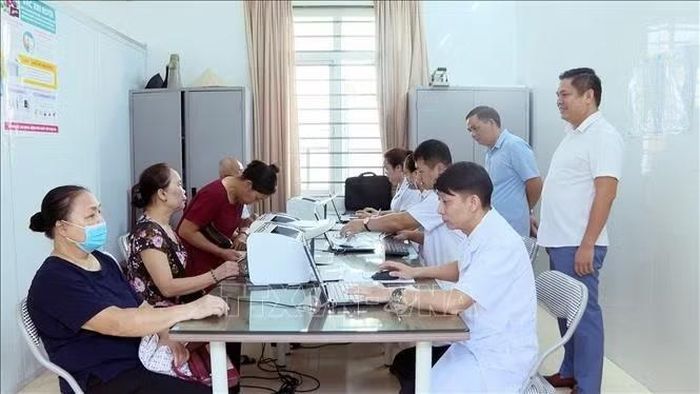 Khám sàng lọc miễn phí cho đối tượng thuộc nhóm 2 tại xã Tân Thanh.