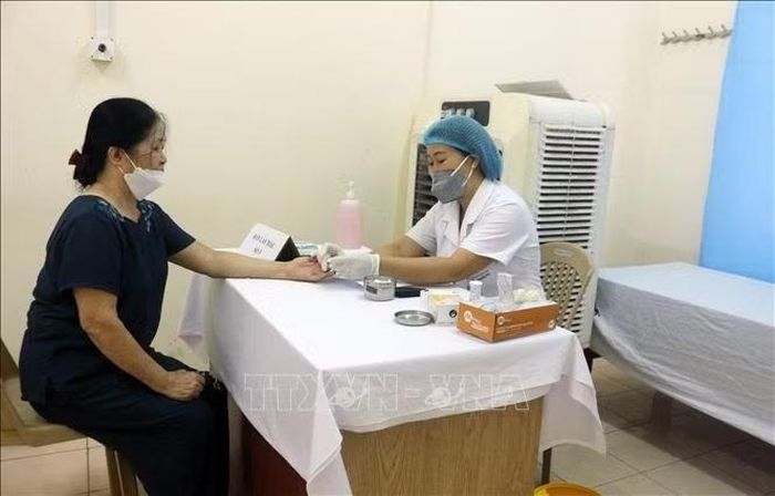 Toàn tỉnh Ninh Bình đã khám sức khỏe định kỳ, khám sàng lọc miễn phí cho hơn 2.677.000 người, đạt 60,6% dân số.