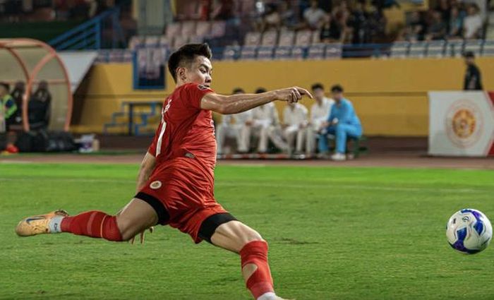 Nguyễn Đình Bắc. Ảnh: CLB CAHN