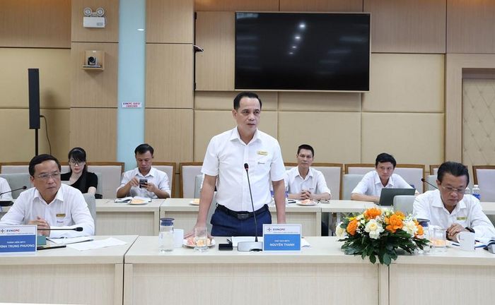Chủ tịch HĐTV EVNCPC Nguyễn Thanh phát biểu tại buổi làm việc. Ảnh: Hương Thủy/BNEWS/TTXVN