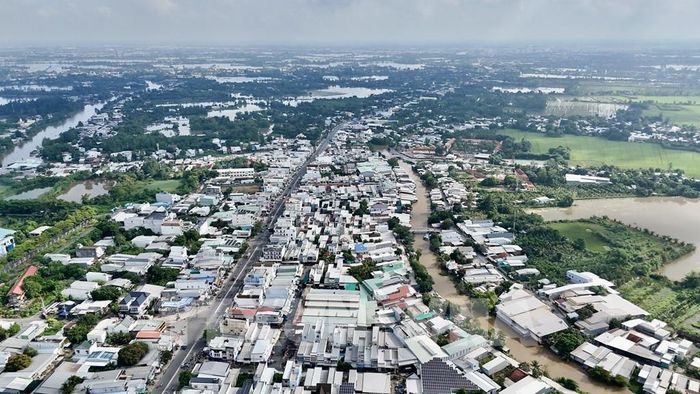 Đô thị Phú Hòa nằm dọc tuyến sông Long Xuyên, có lợi thế phát triển đô thị, thương mại và sản xuất nông nghiệp hàng hóa. Ảnh: Thanh Sang – TTXVN