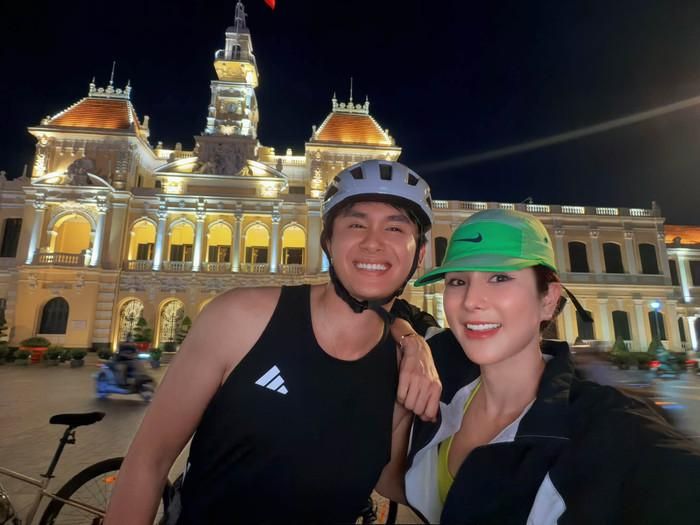 Diệp Lâm Anh hào hứng khoe tin vui khi vừa cùng bạn trai là Phạm Kiên hoàn thành 25km đạp xe.
