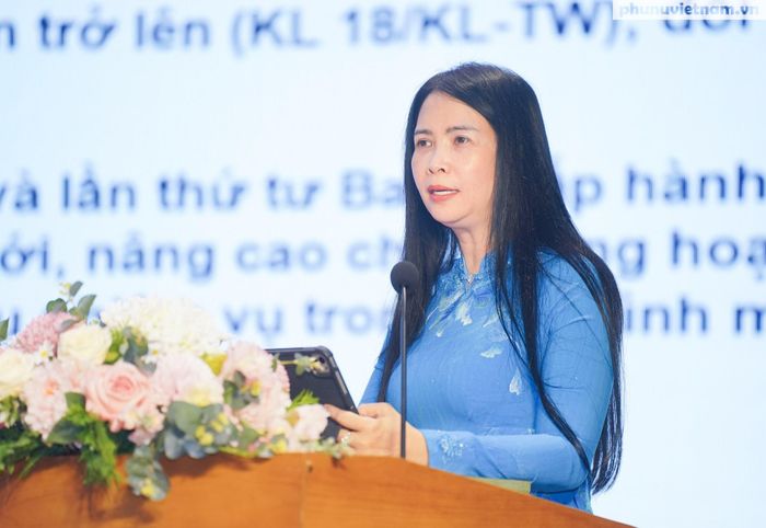 Phó Chủ tịch Thường trực Hội LHPN Việt Nam Trần Lan Phương quán triệt 2 Nghị quyết chuyên đề của Ban Chấp hành Trung ương Hội khóa XIV