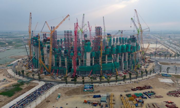 Sân vận động VinFast – Trống Đồng có diện tích 73,3 ha khi hoàn thành là trái tim của tổ hợp khu liên hợp thể thao quốc tế Hùng Vương nằm trong siêu đô thị Vinhomes Global Sportia Hanoi (Khu đô thị Thể thao quốc tế Hà Nội), phía Nam Hà Nội.