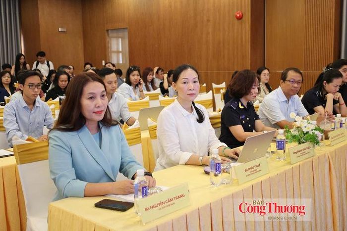 Các địa biểu tham dự hội nghị