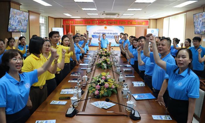  Các đại biểu quyết tâm hoàn thành chỉ tiêu Tháng cao điểm. 