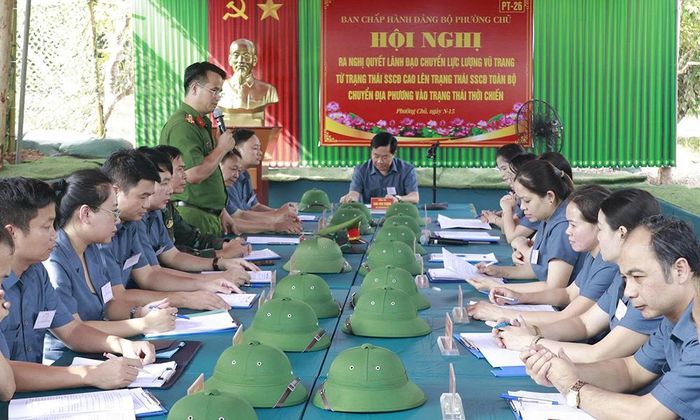  Diễn tập hội nghị đảng ủy cấp xã ra nghị quyết lãnh đạo chuyển lực lượng vũ trang lên trạng thái sẵn sàng chiến đấu toàn bộ; chuyển địa phương vào trạng thái thời chiến. 