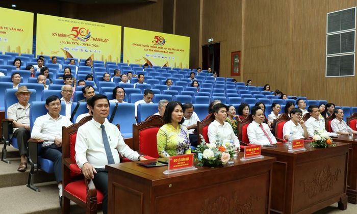  Các đại biểu dự chương trình gặp mặt kỷ niệm 50 năm thành lập Trung tâm Văn hóa và Xúc tiến Du lịch Bắc Ninh.  