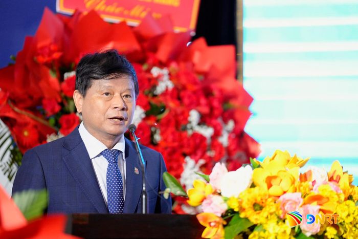 Phó Chủ tịch Hội Nhà báo Việt Nam Trần Trọng Dũng phát biểu tại đại hội. Ảnh: T.CÔNG