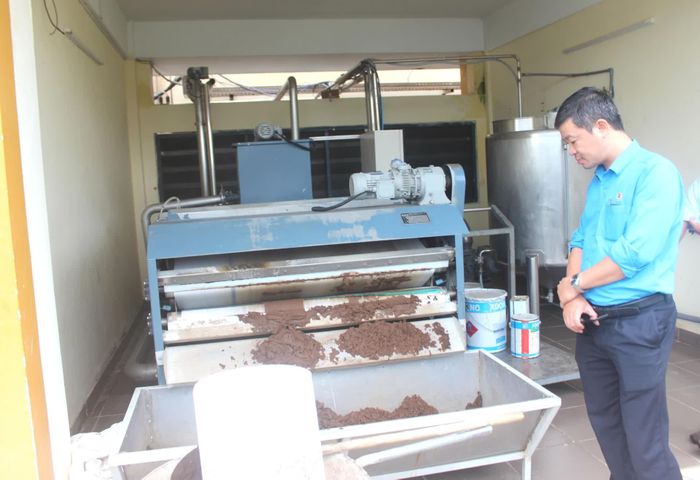Hệ thống xử lý chất thải tại một doanh nghiệp ở Cụm Công nghiệp Diên Phú.