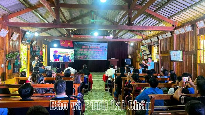 Xã Khun Há tổ chức gặp mặt những ticktokker trên địa bàn.